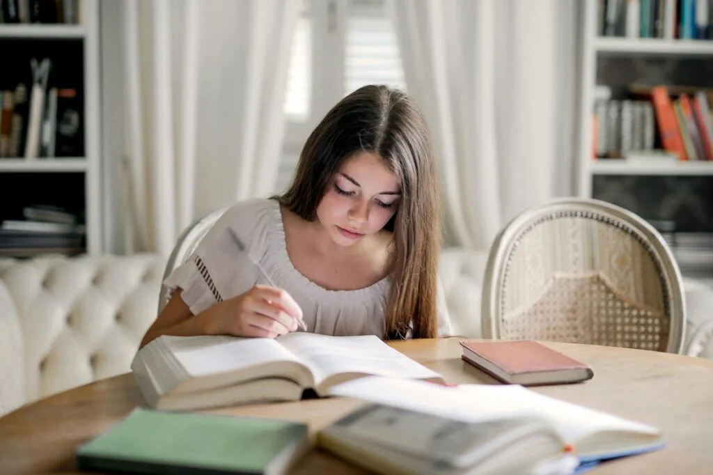 Assignment Helper UK